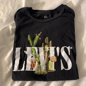 Levi’s short sleeve t shirt size x-small cactus 🌵🏜️